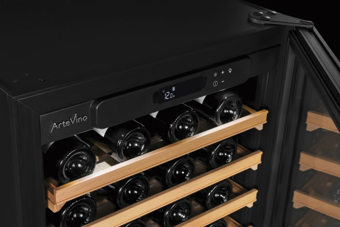 Cosy - 39 flessen - Multizone 3 COSY DETAIL CONTROL PANEL